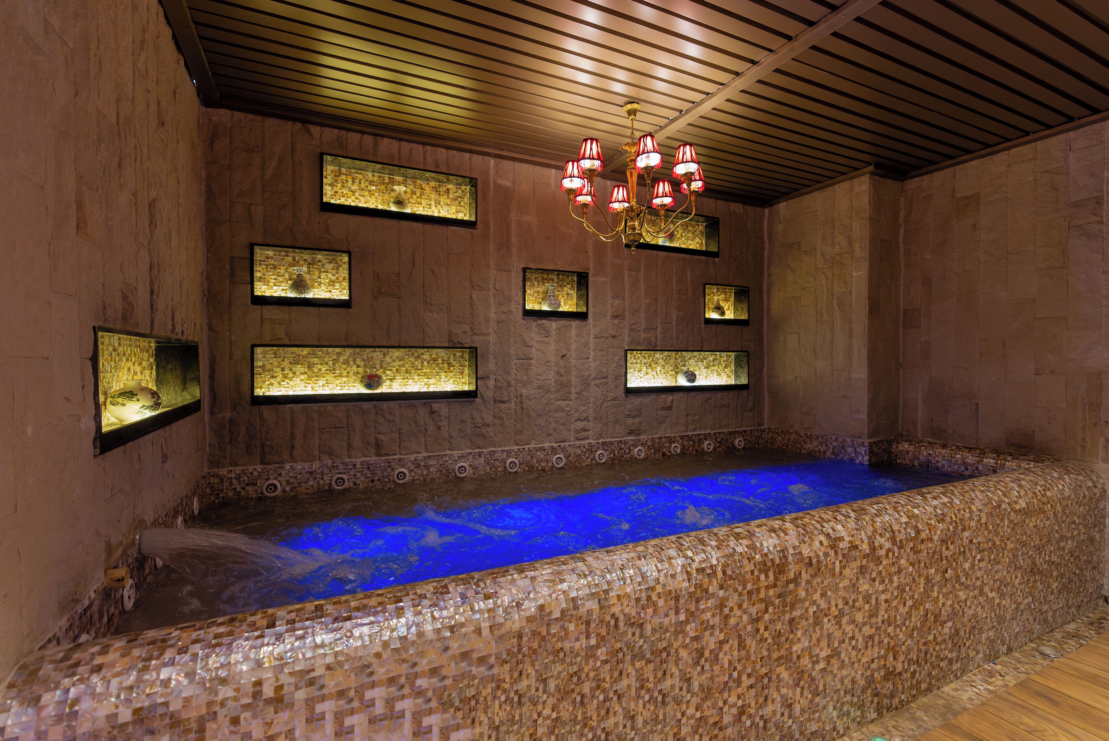The Manor Luxury Hotel