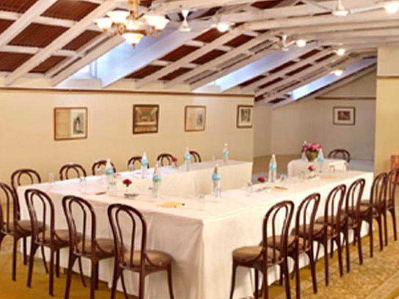 Woodville Palace Hotel