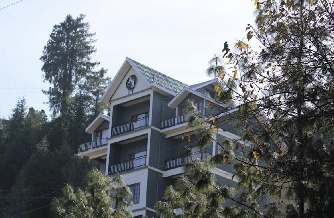 Hotel AJ Himalayan