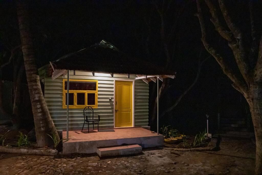 Commune 18 Resort