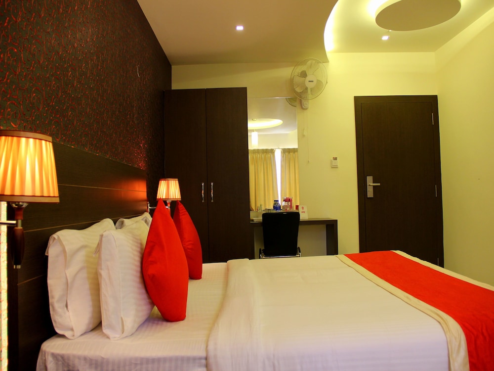 Hotel Rajmahal Orchid By OYO Rooms