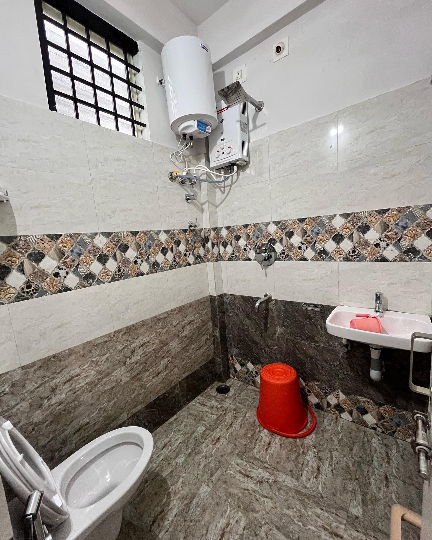 Thrilok Vihar