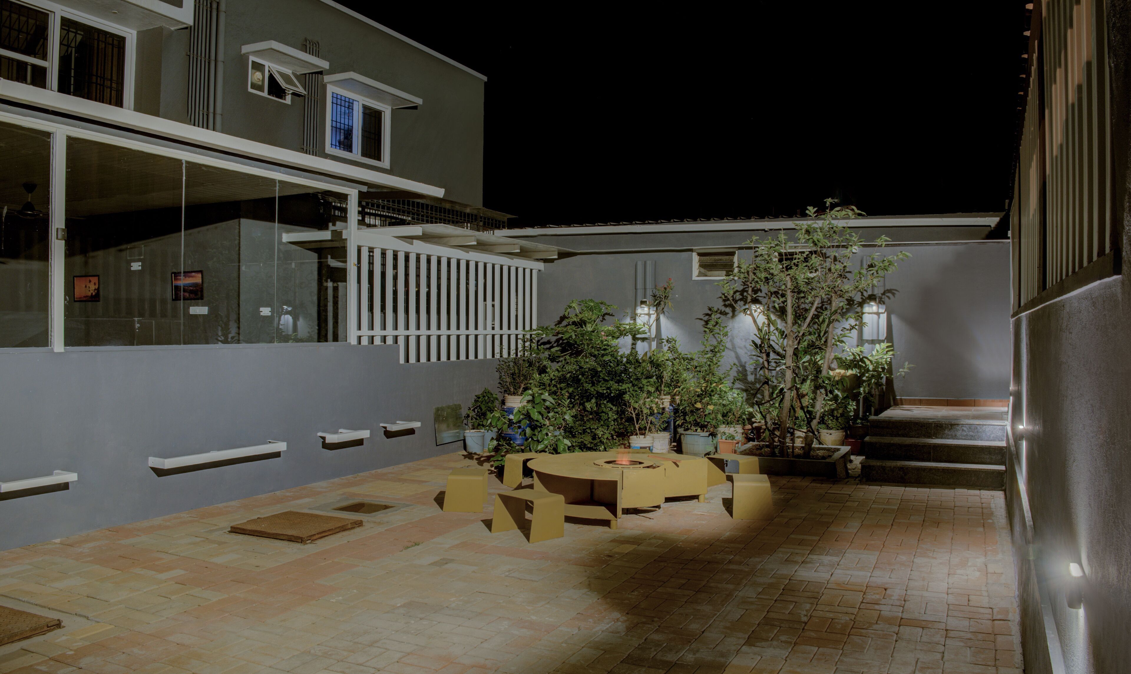 Treebo Trend Lucent The Homely Stay