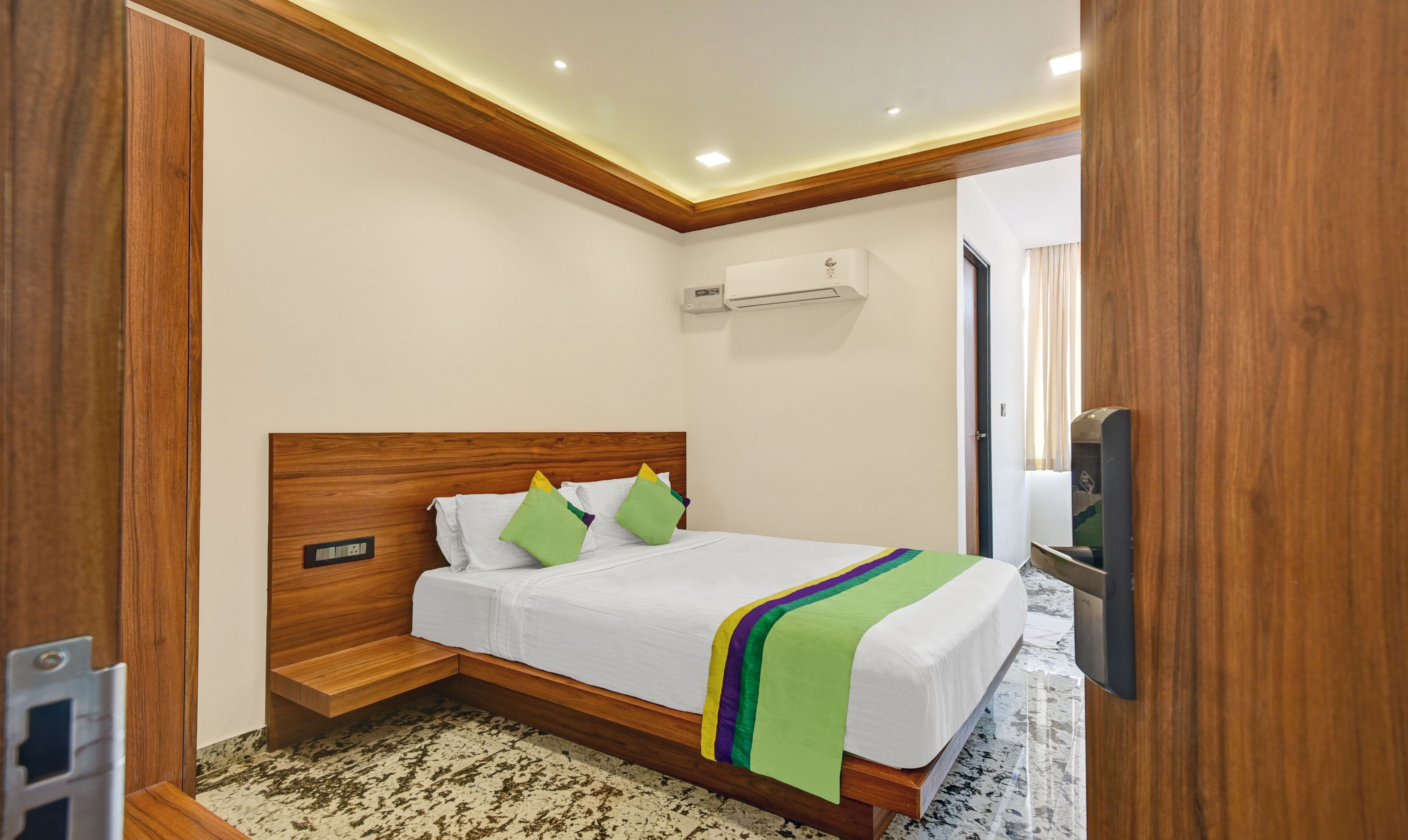 Treebo Trip Shreys Inn Vijayapura, Chikmagalur