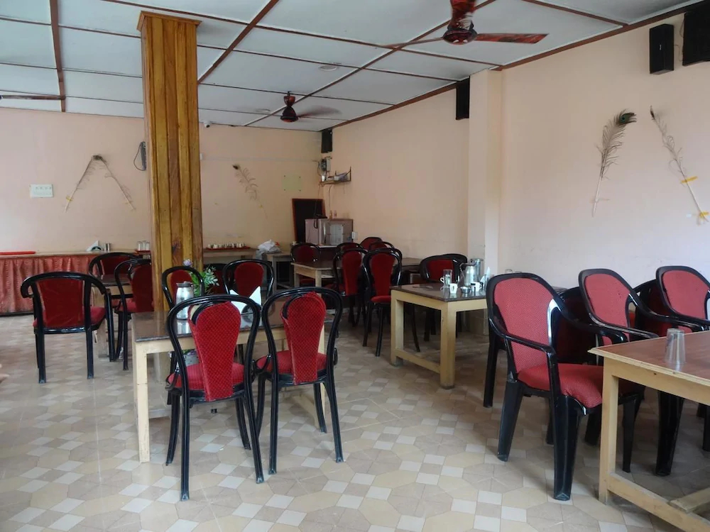 Gold India Beach Resort