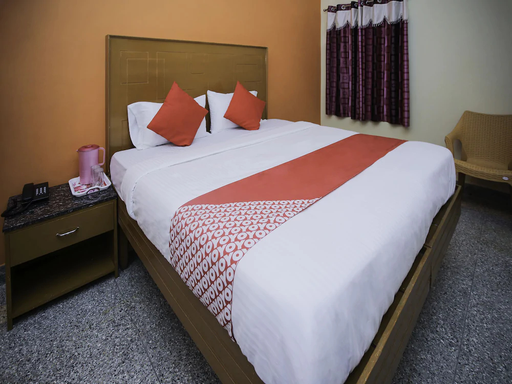 Sri Subbiah Inn By OYO Rooms