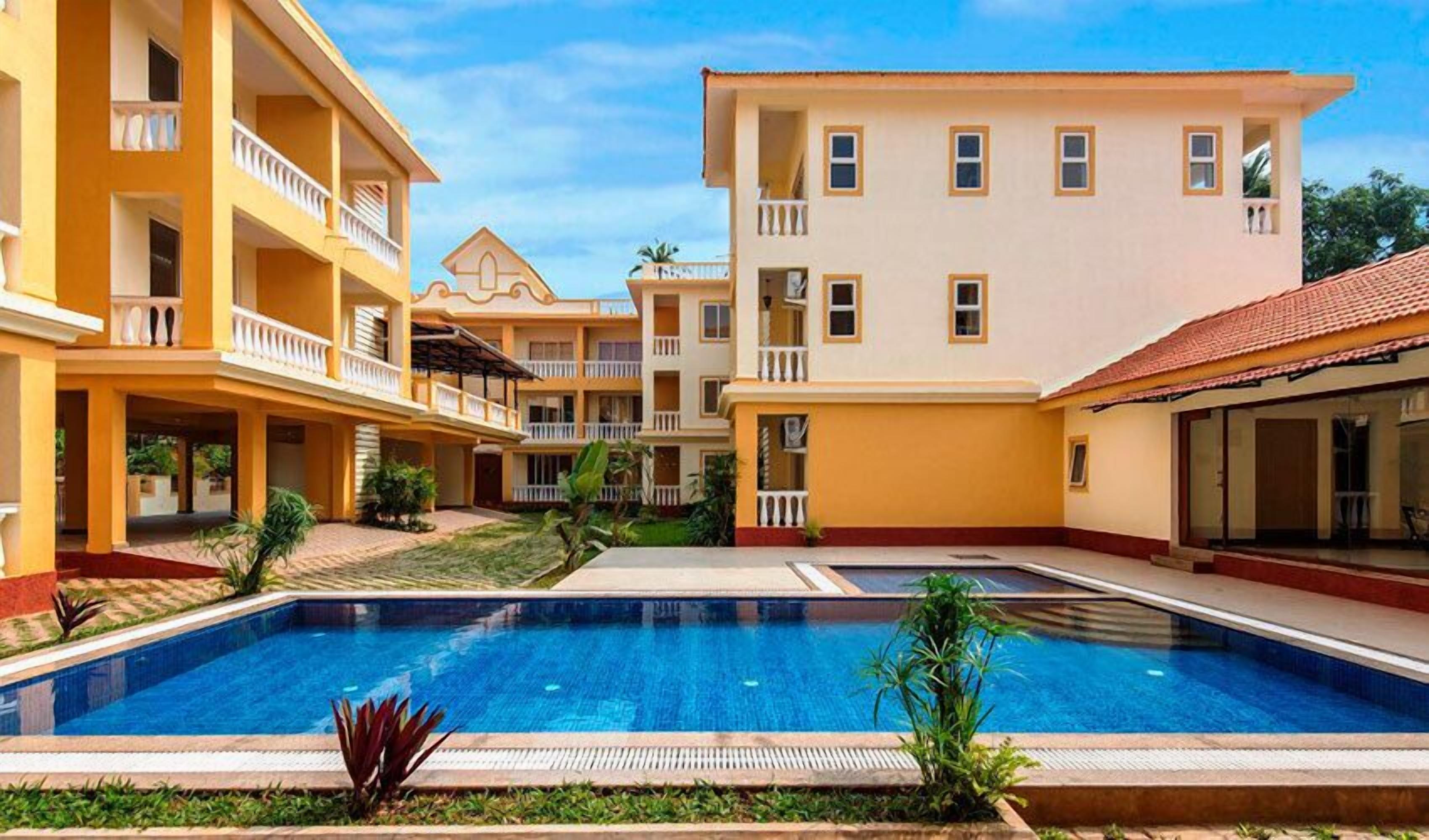 B&F Amber Gardens