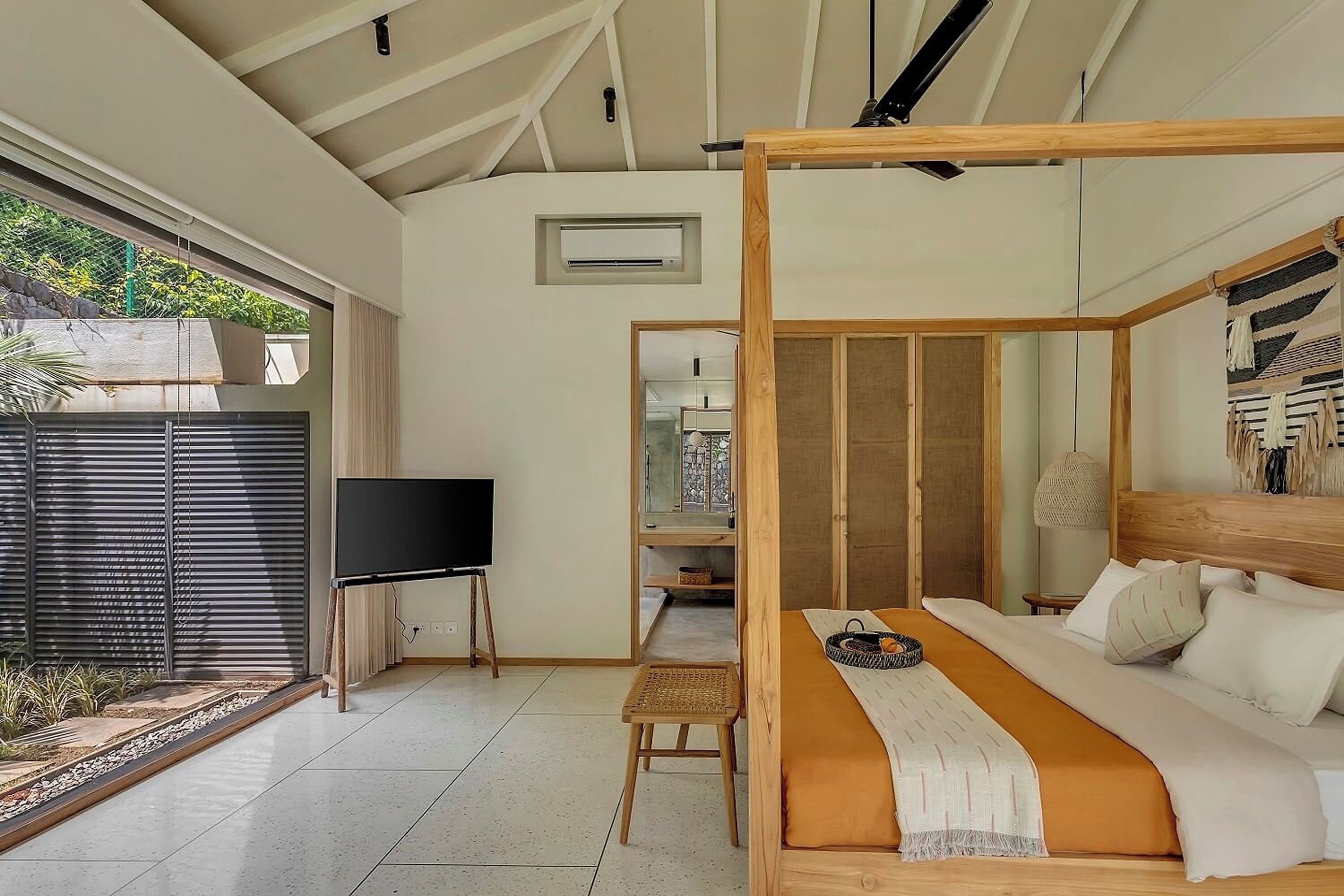 Over Water Villas - Rumah Hutan