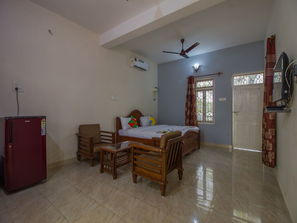 OYO Home 14644 Riverview Studio