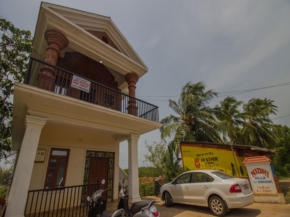 OYO Home 14644 Riverview Studio