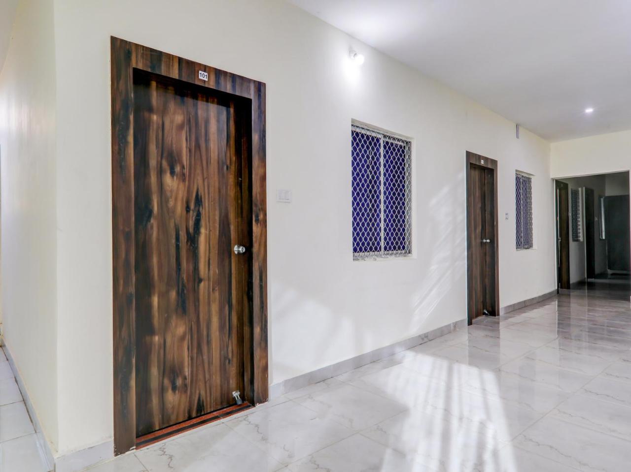 Gangotri Palace by OYO Rooms