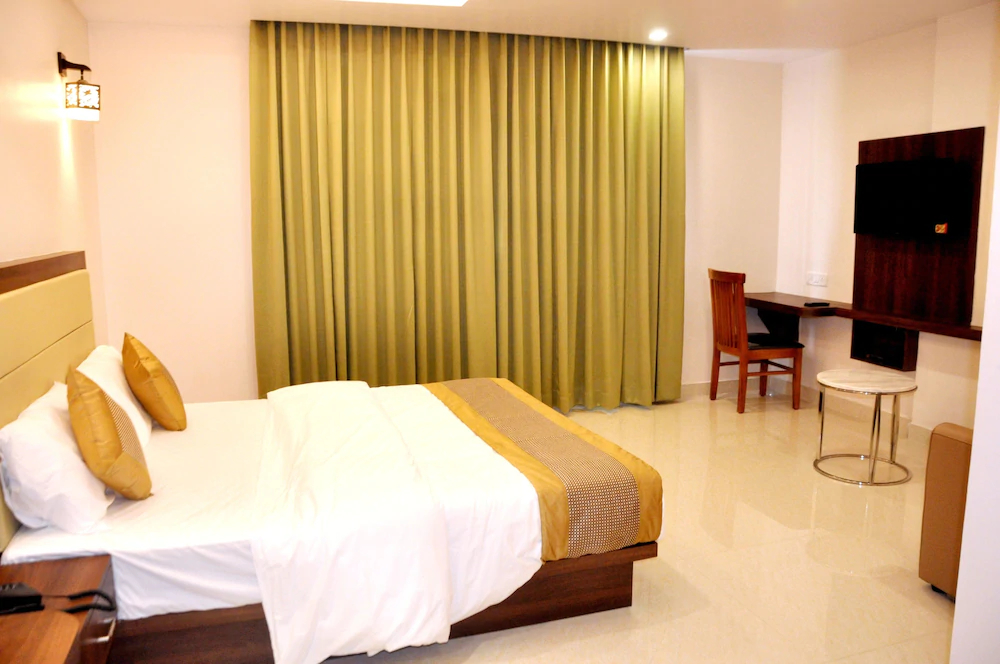 Hotel Ambika International by OYO Rooms
