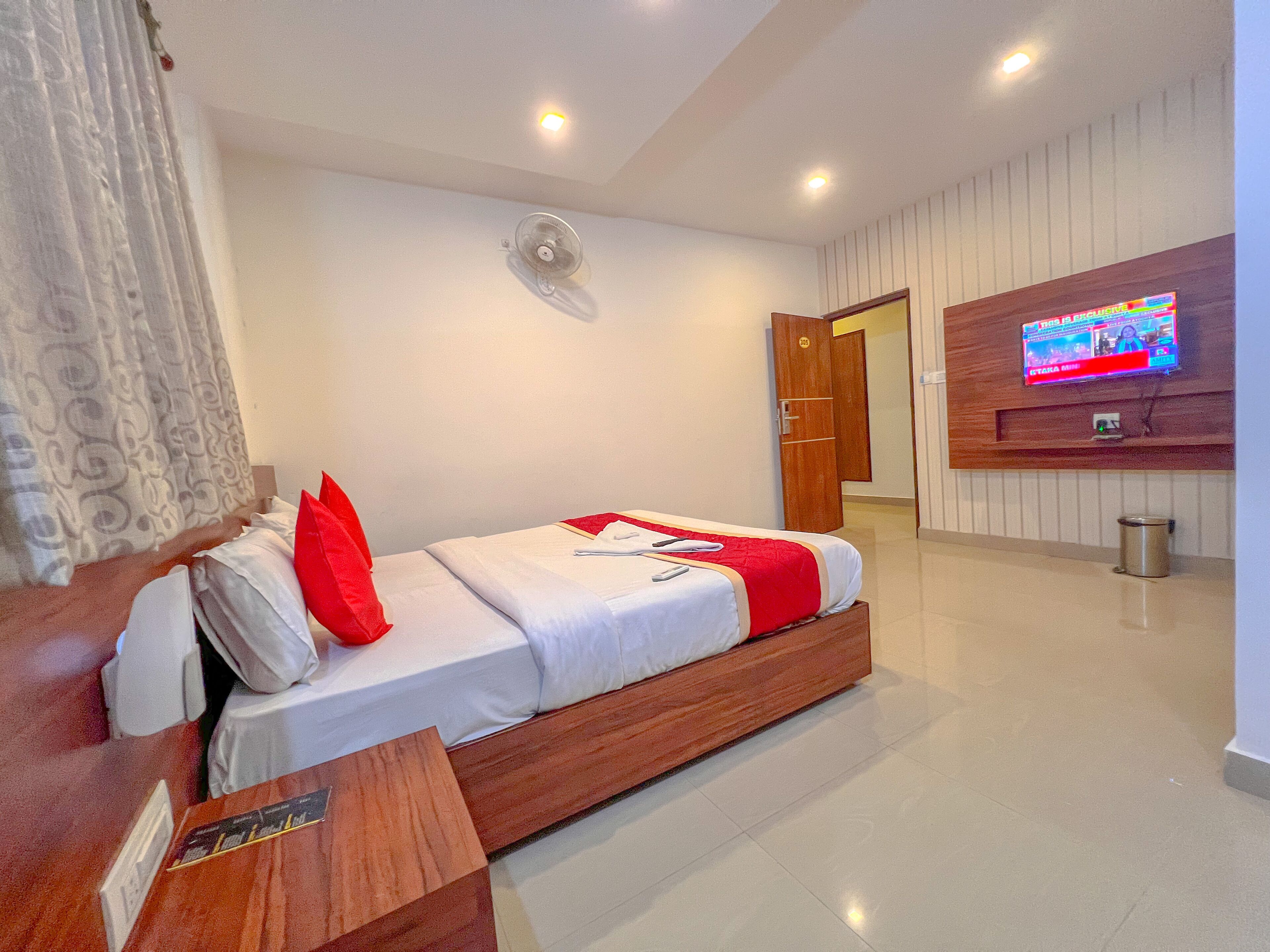 Aero Hotel
