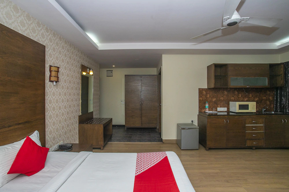 Agi Dynasty Suites By OYO Rooms