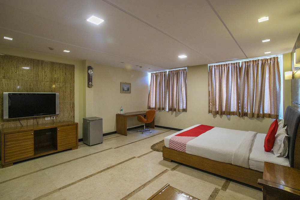 Agi Dynasty Suites By OYO Rooms