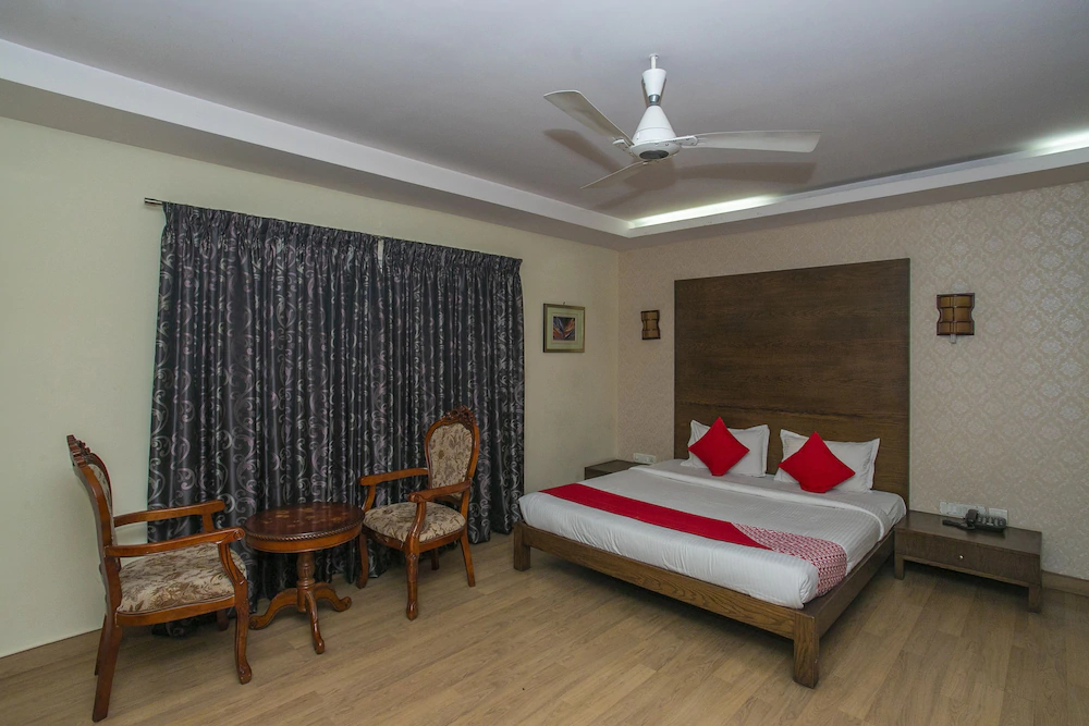 Agi Dynasty Suites By OYO Rooms