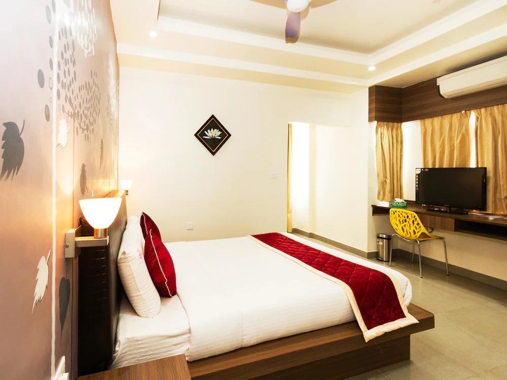 Aira Apartments by OYO Rooms