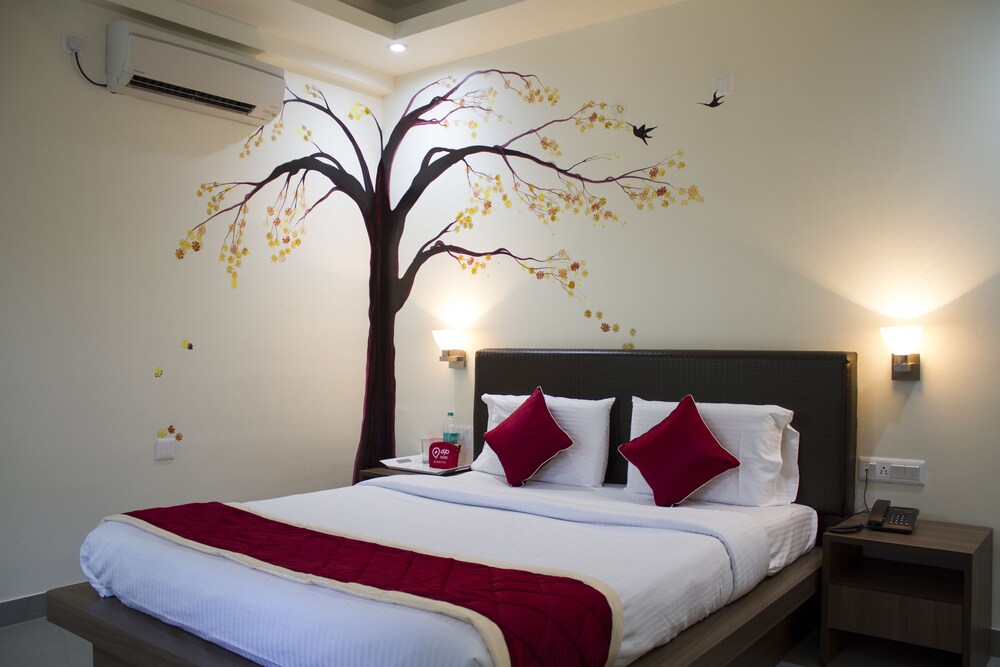 Aira Apartments by OYO Rooms
