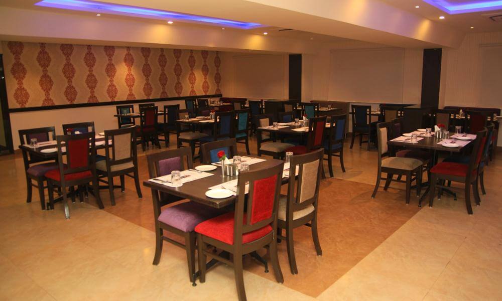 Akshaya Aura