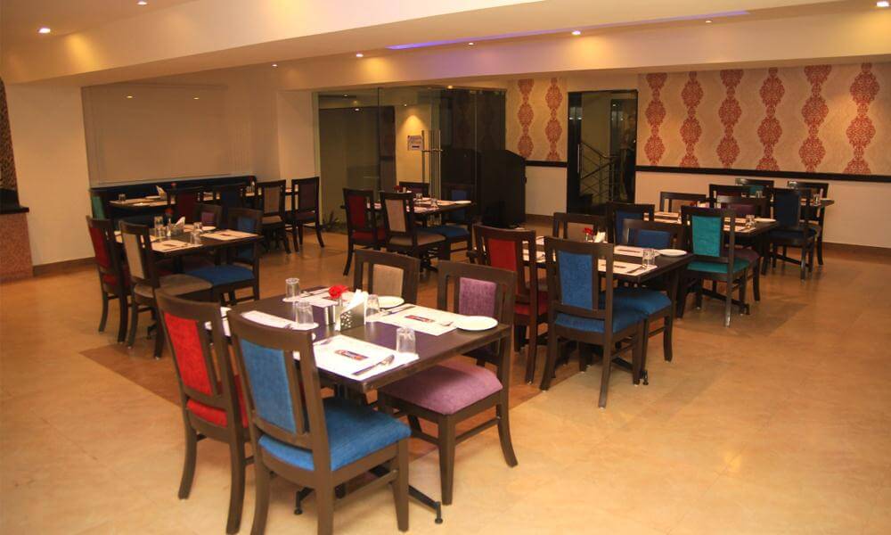 Akshaya Aura
