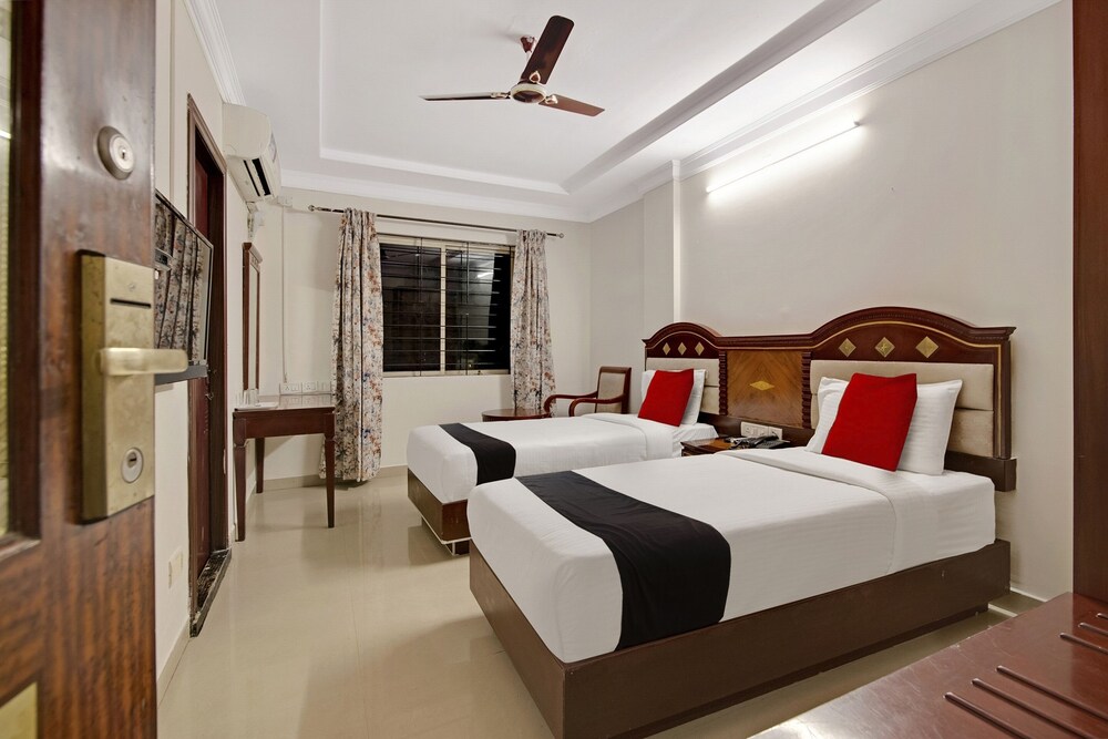 Amethyst Business Hotel by OYO Rooms