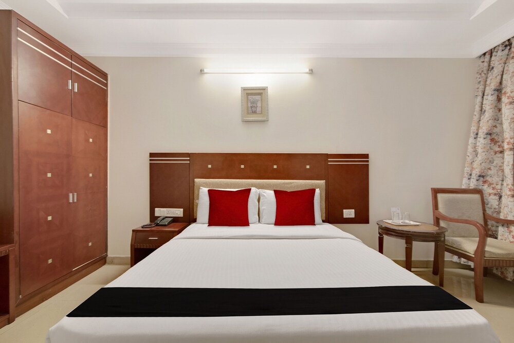 Amethyst Business Hotel by OYO Rooms