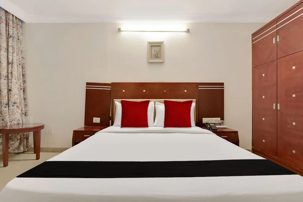Amethyst Business Hotel by OYO Rooms