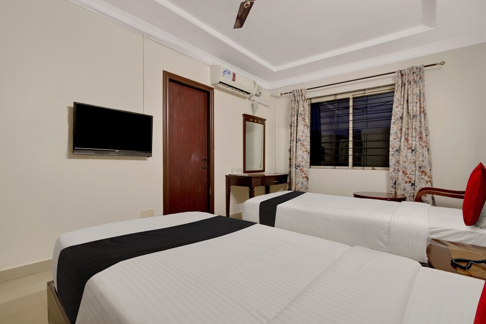 Amethyst Business Hotel by OYO Rooms