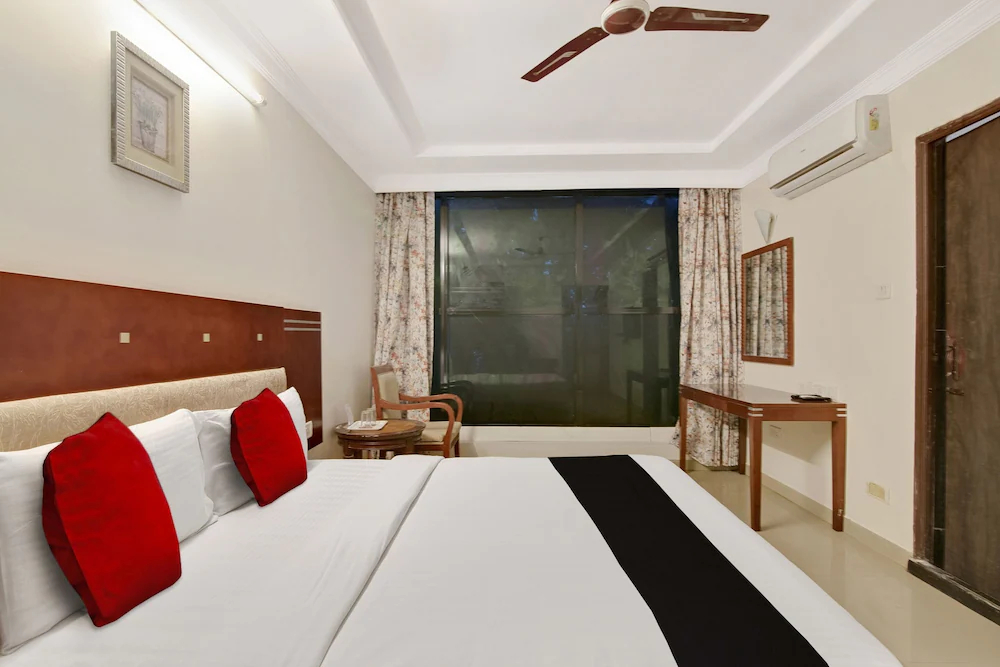 Amethyst Business Hotel by OYO Rooms