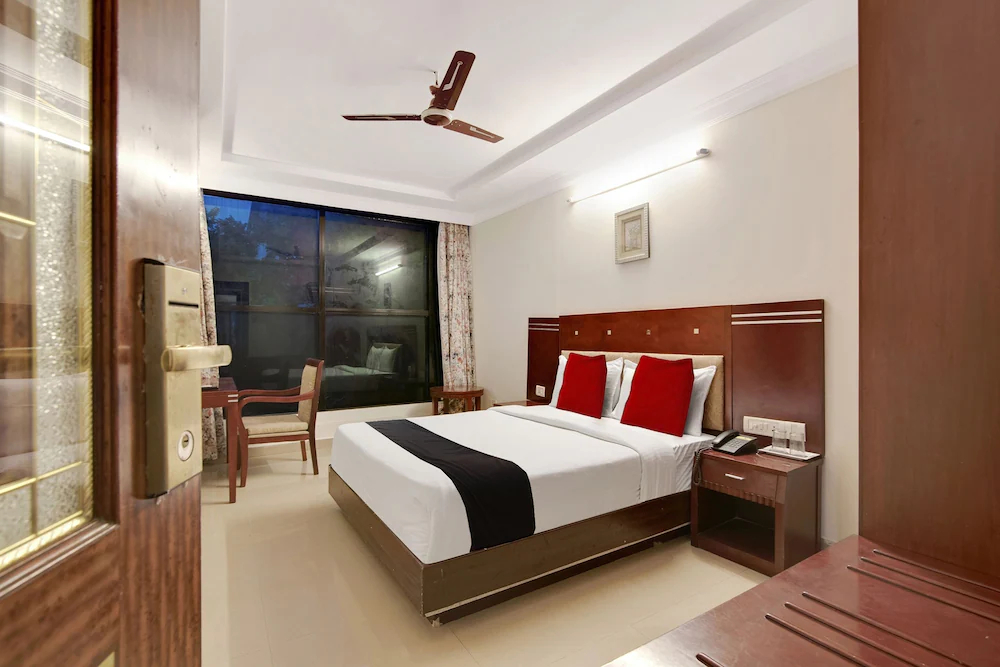 Amethyst Business Hotel by OYO Rooms