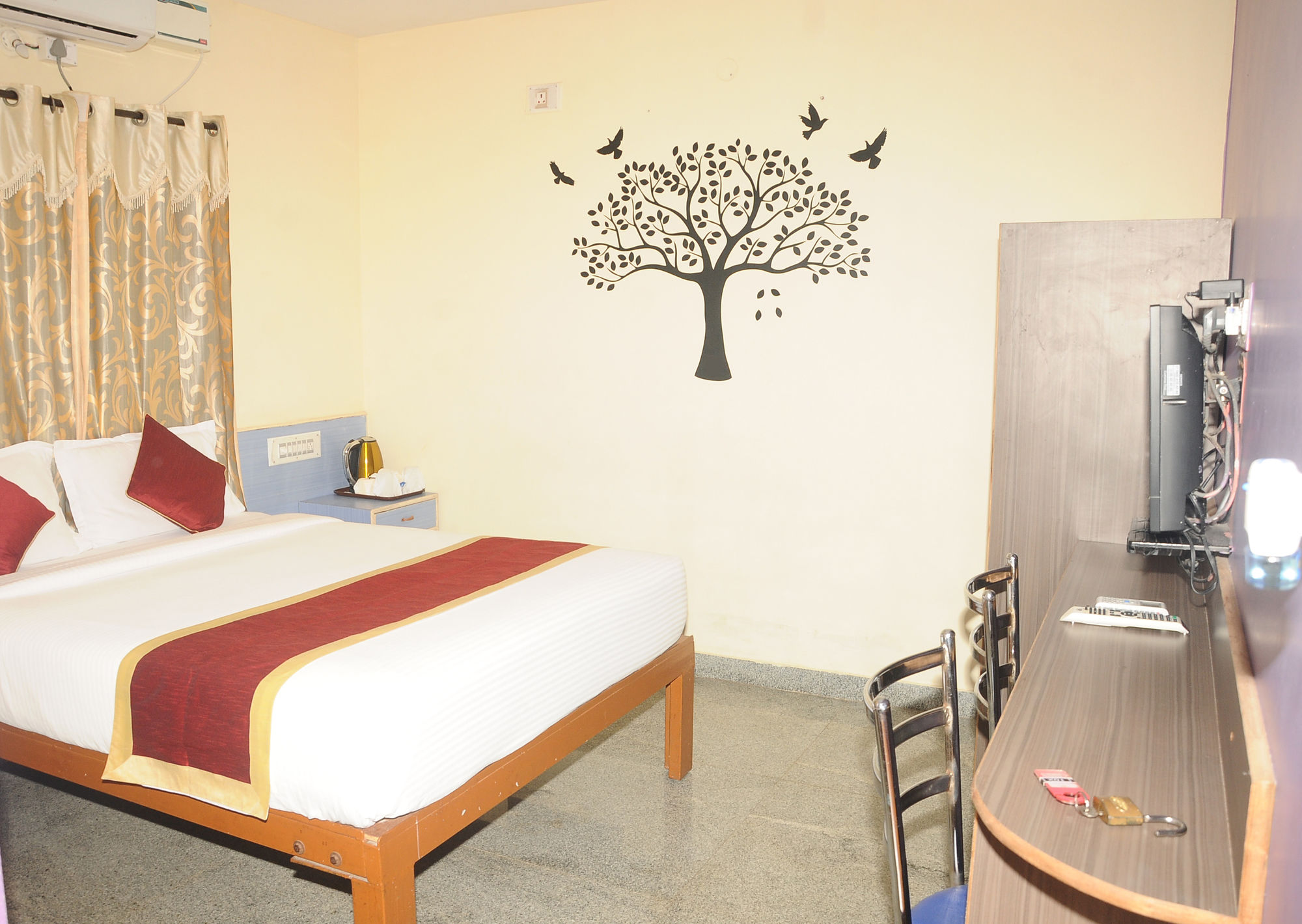 Ample Inn