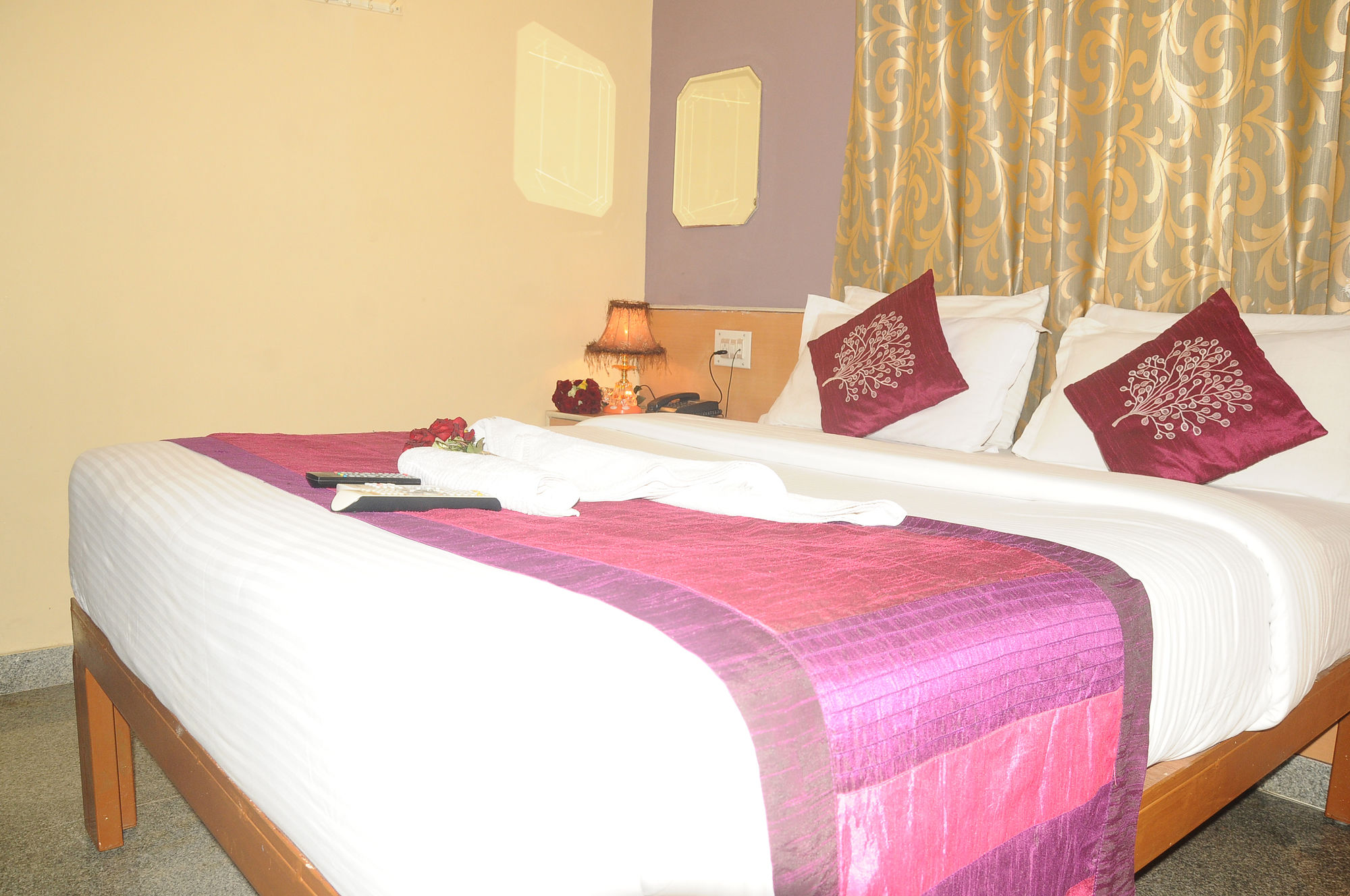 Ample Inn
