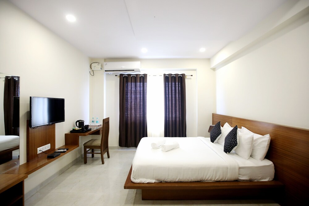 Anjani Fortune Suites By Treebo