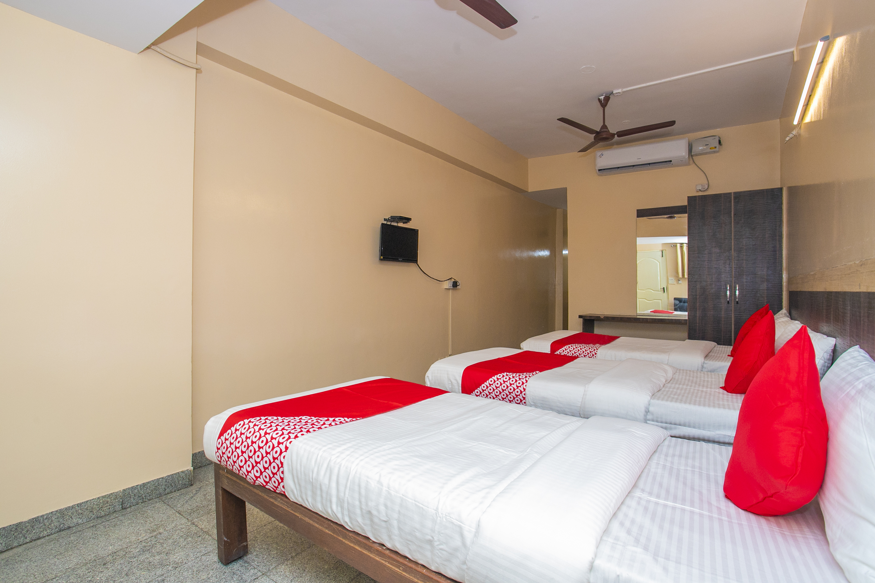 Archana Comforts by OYO Rooms