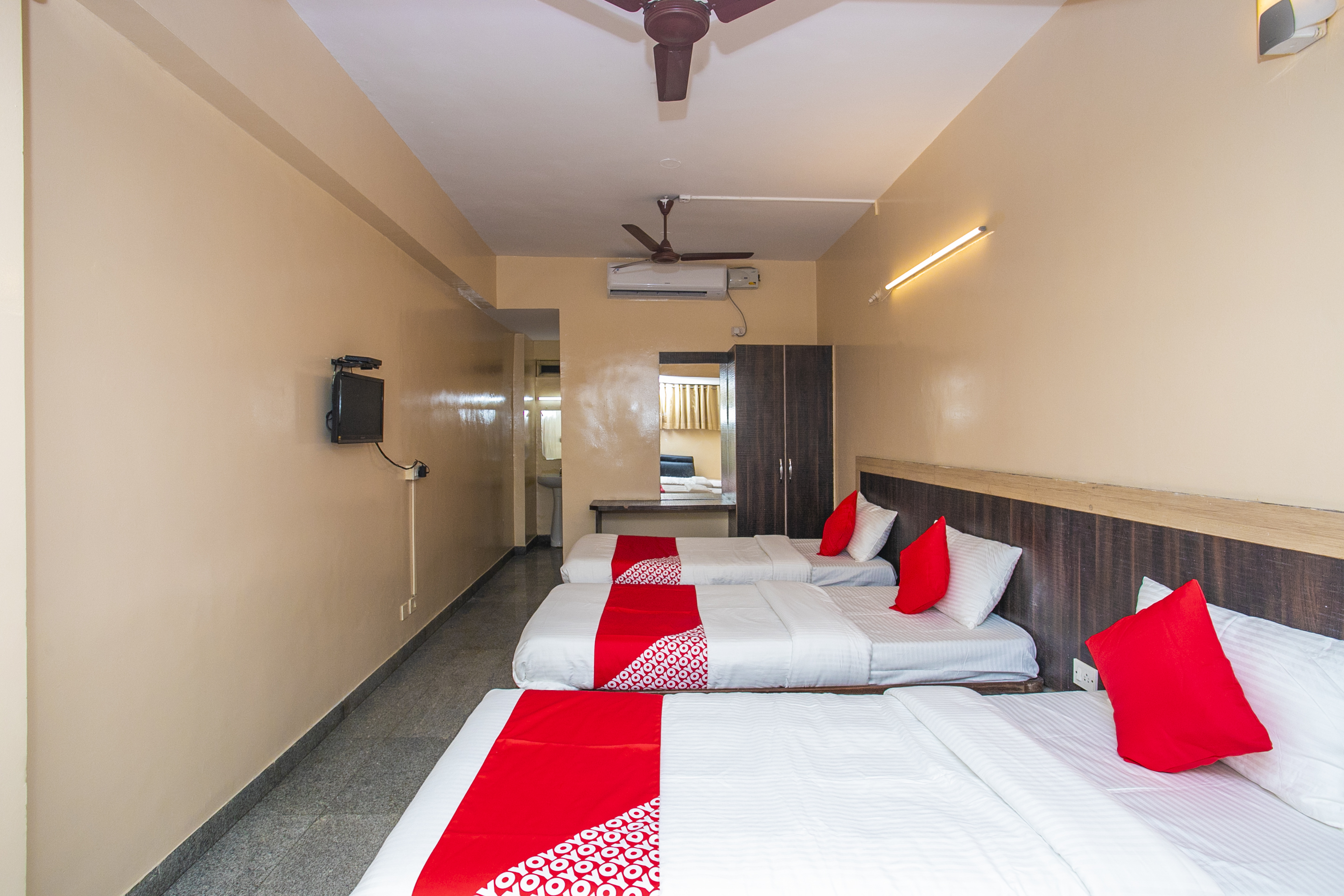 Archana Comforts by OYO Rooms