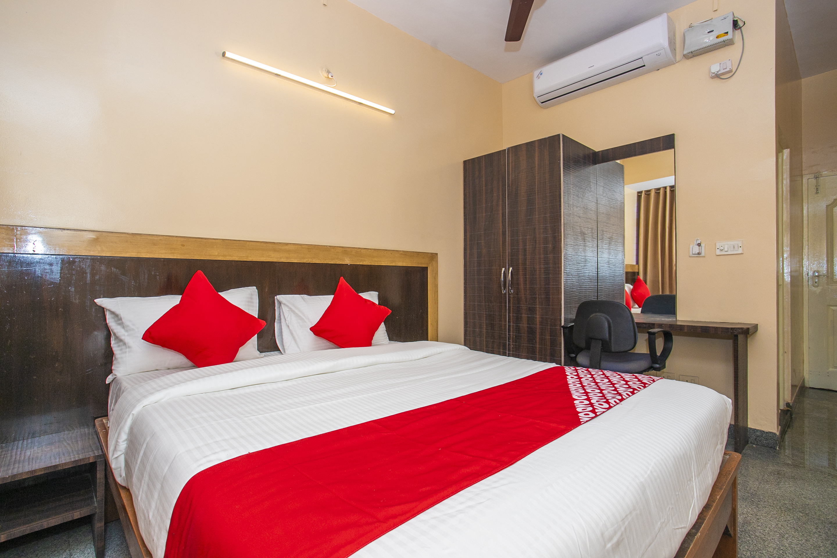 Archana Comforts by OYO Rooms