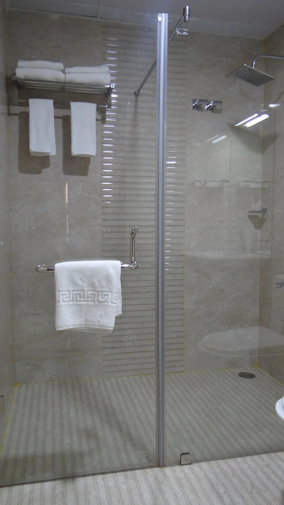 Arna Hotels