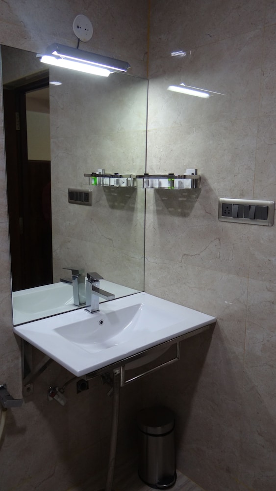 Arna Hotels