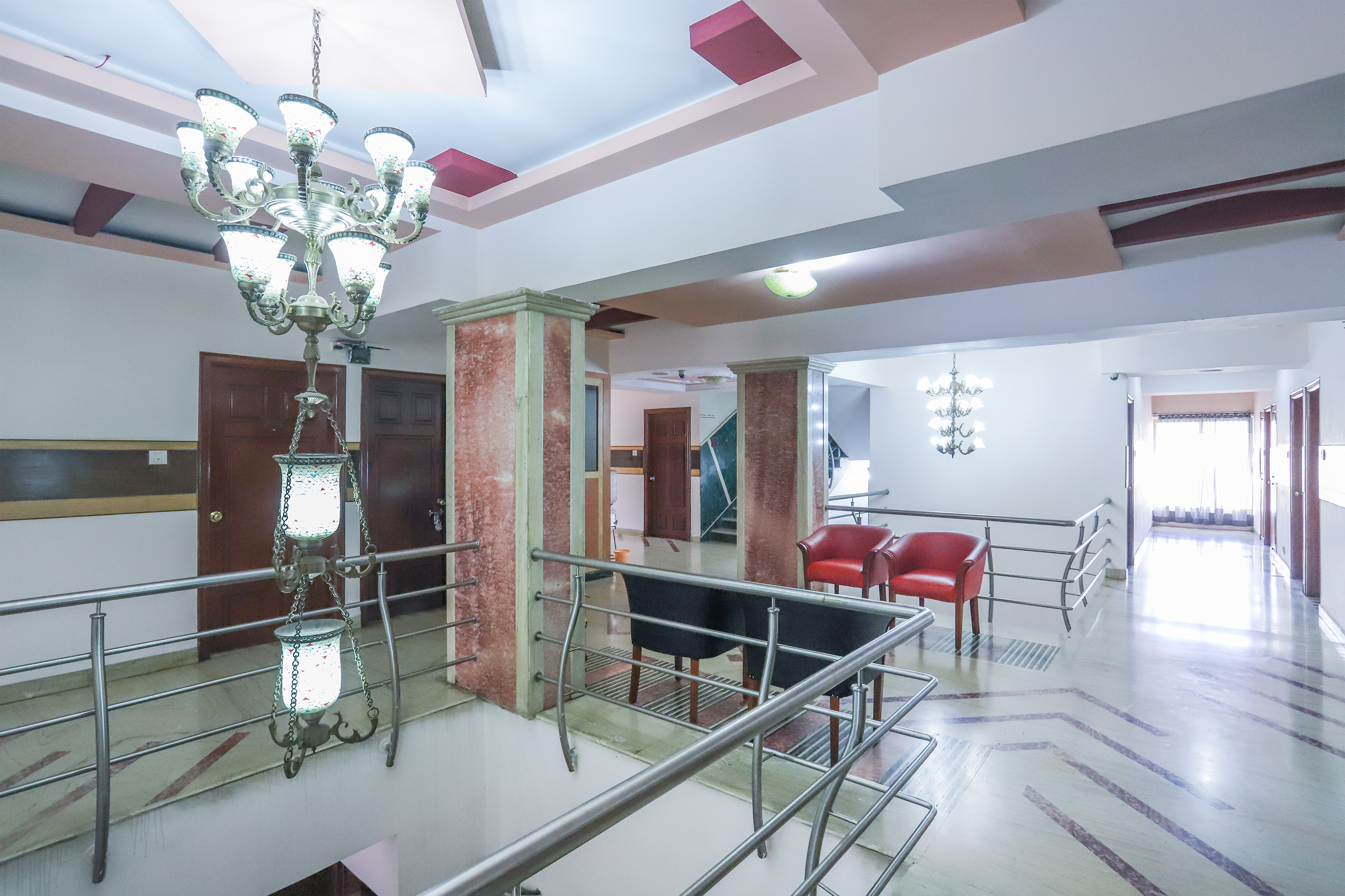 Aura Inn by OYO Rooms