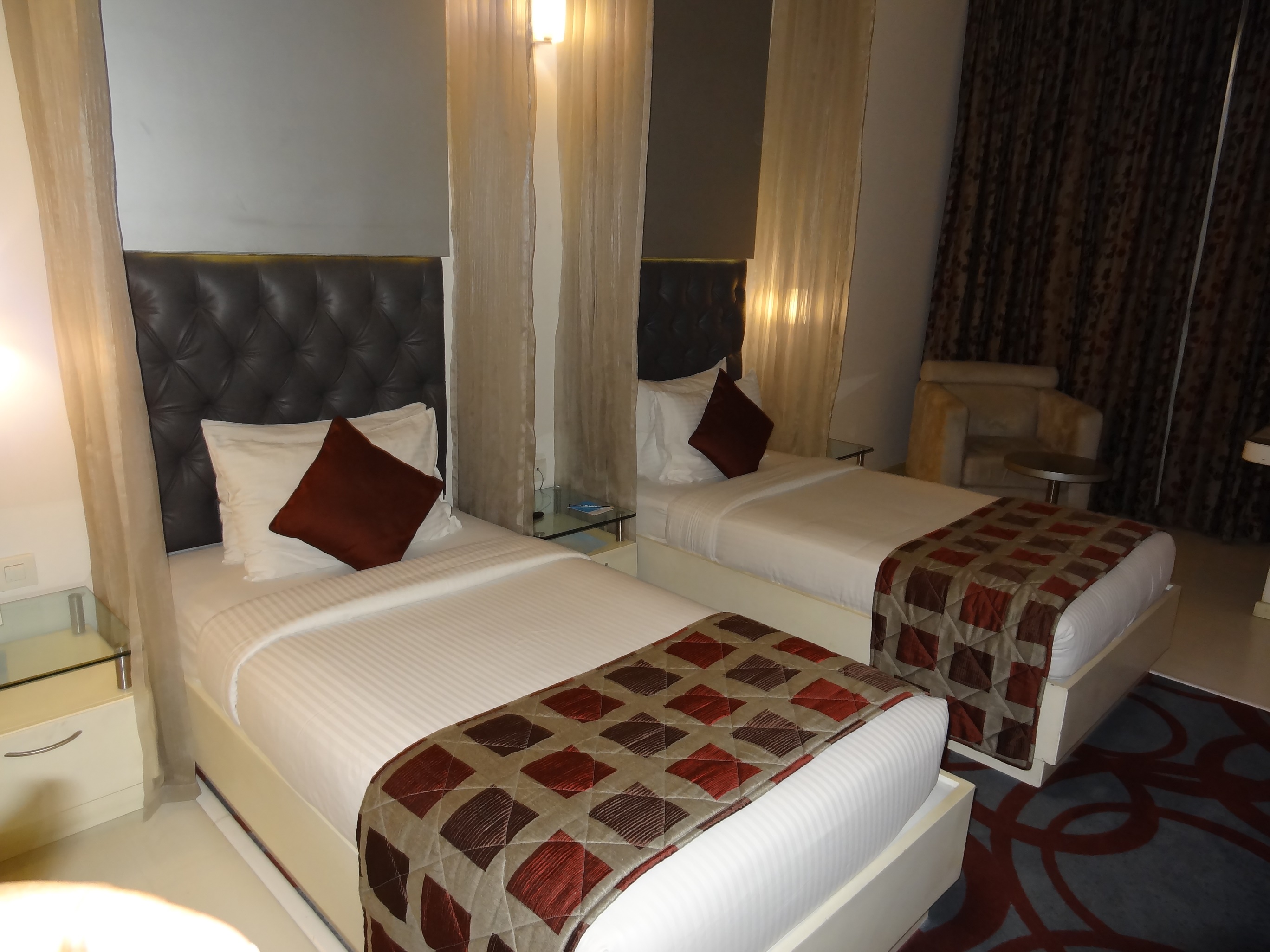 BluPetal Hotel