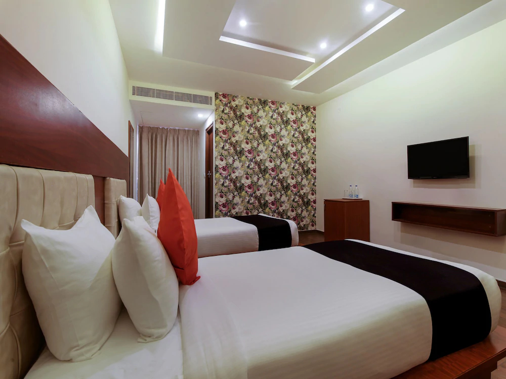 Capital O 11903 Southern Hotels