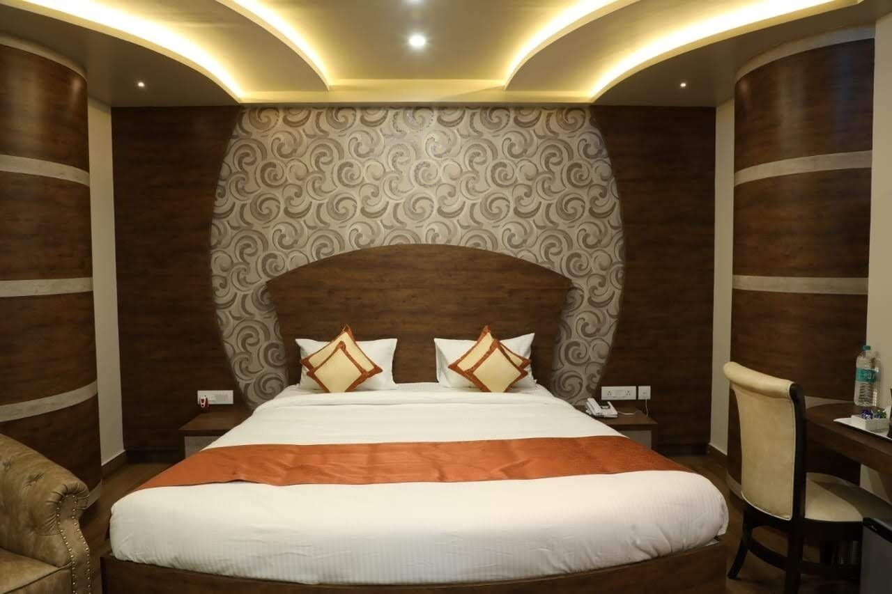 Capital O 19719 Aaccord Hotel