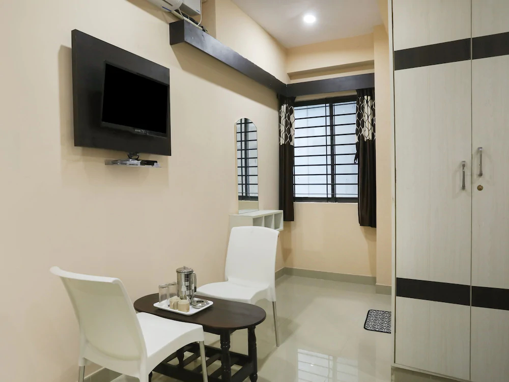 Champion Orchid By OYO Rooms