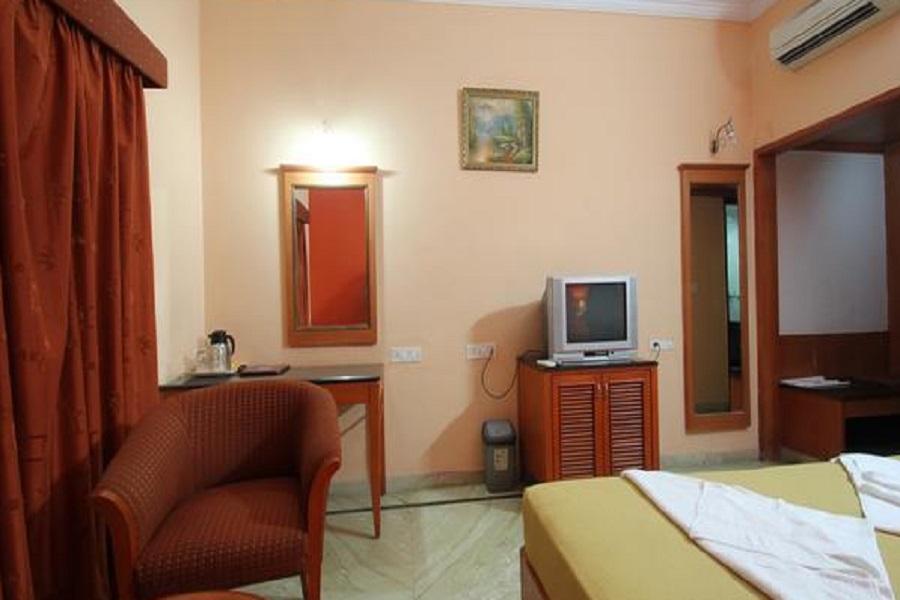 Hotel Chetan International