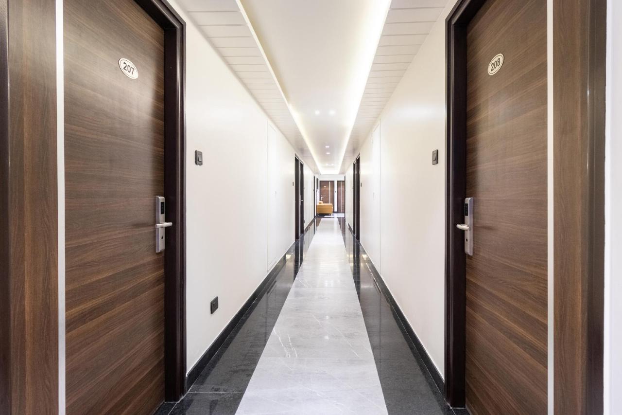 Clove Boutique by OYO Rooms