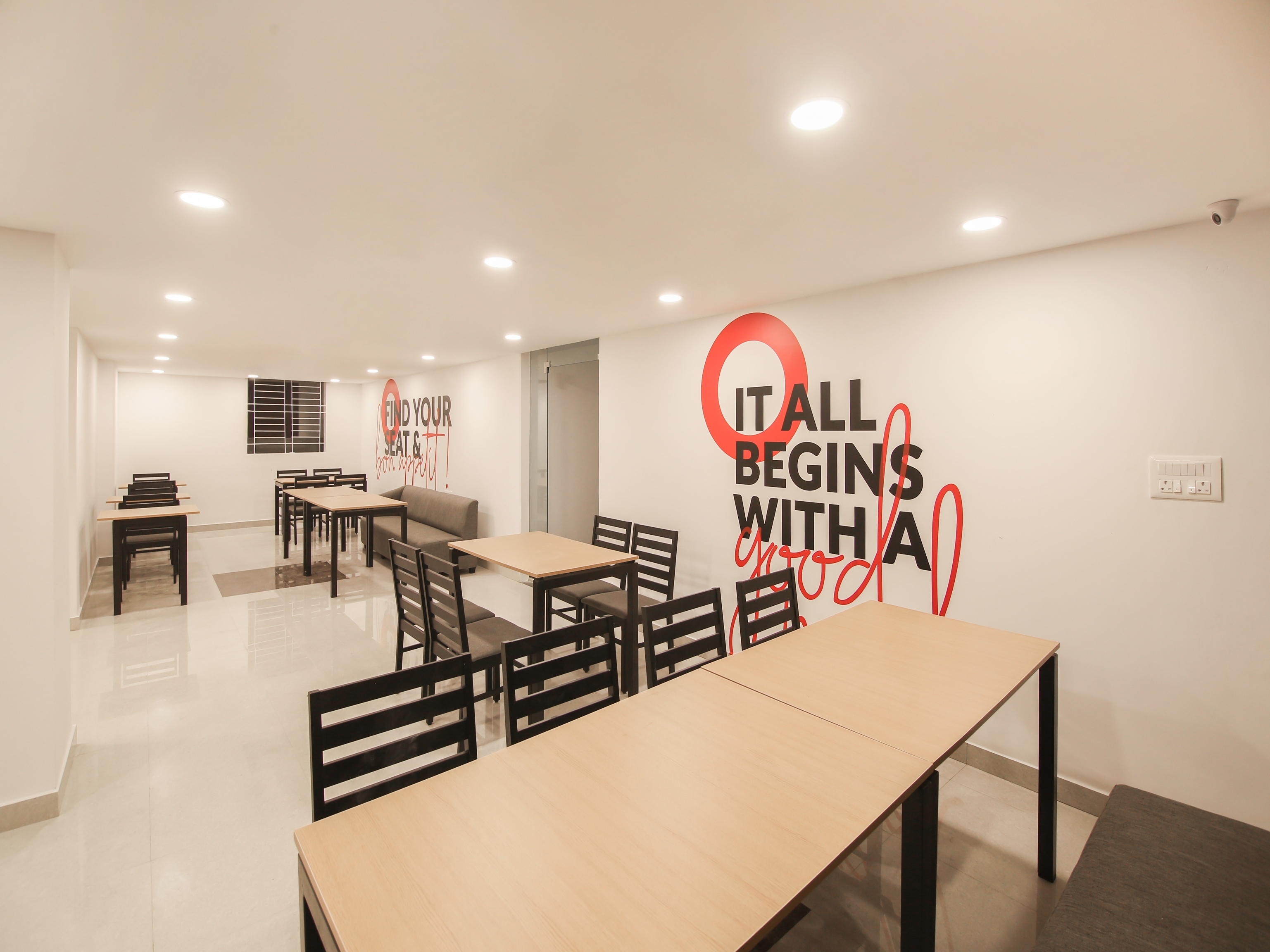 Grand Collection O Near Sarjapur Road Near 7d Voyage