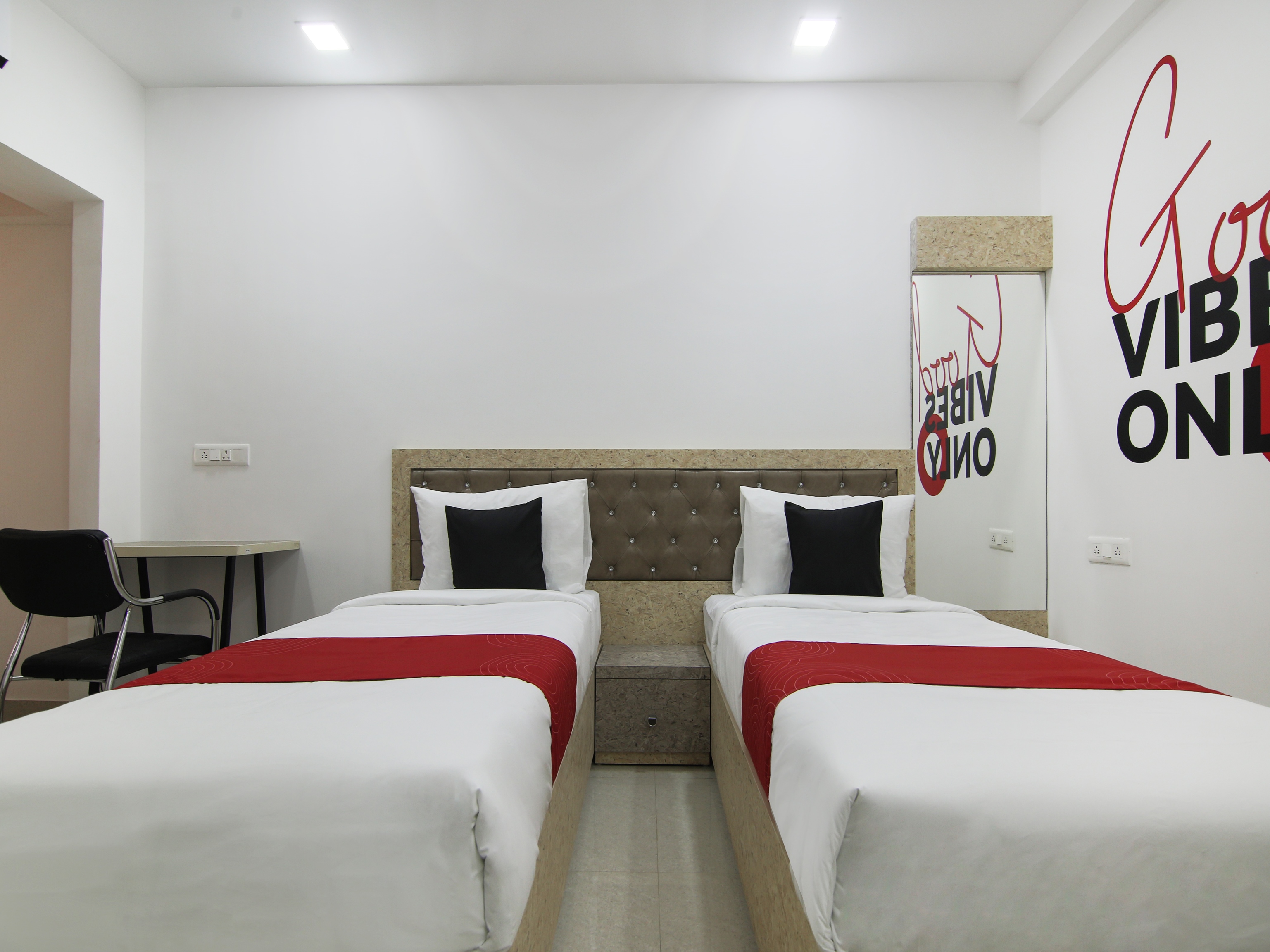 Grand Collection O Near Sarjapur Road Near 7d Voyage