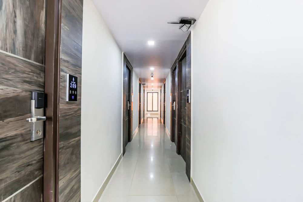 Crown Heights by FabHotel