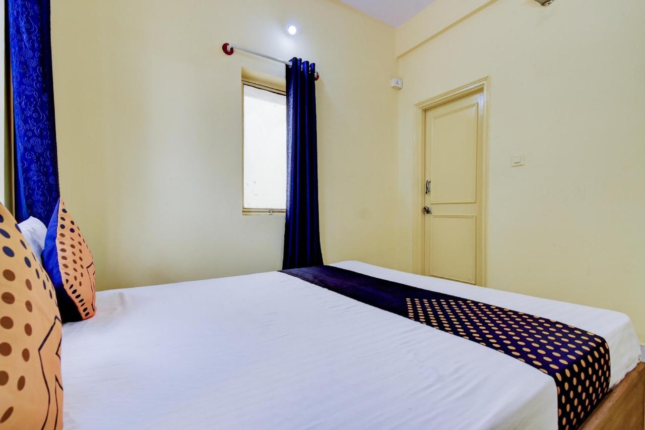 Crystal Homes by OYO Rooms