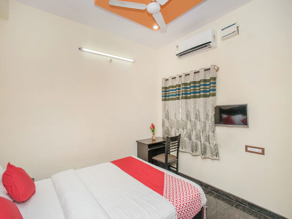 Delite Suites by OYO Rooms